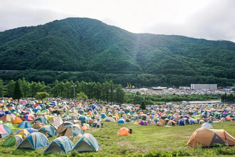 จัดงาน Fuji Rock Festival เทศกาลดนตรีกลางแจ้ง